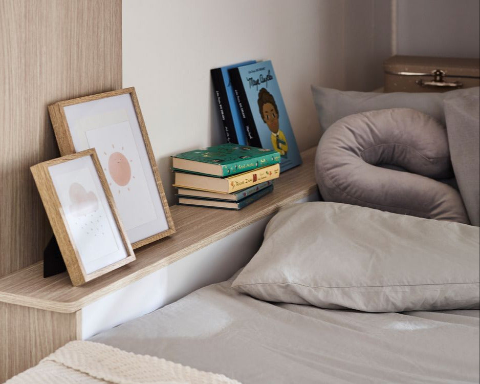 Julian Bowen Horizon Bunk Bed Shelf With Books-Better Bed Company
